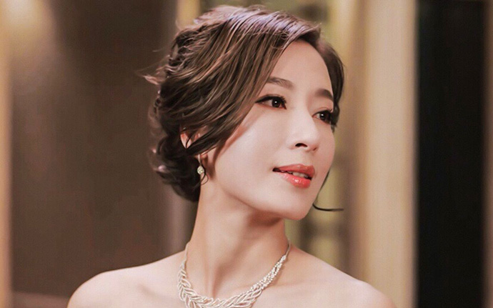 杨怡被曝怀孕3个月