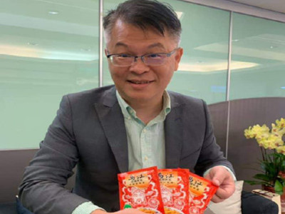 榨菜哥谈茶叶蛋五粮液梗  称只是节目效果网友怼难道不是无知
