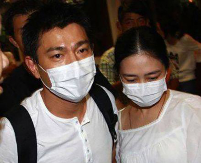 刘德华老婆朱丽倩的个人资料
