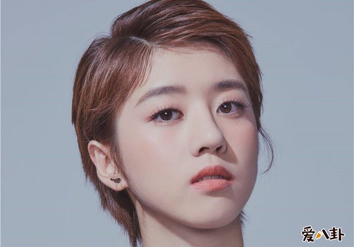 李凯馨写真