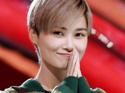 李宇春跳舞有点妖 展现多变妖娆舞姿让人直呼hold不住