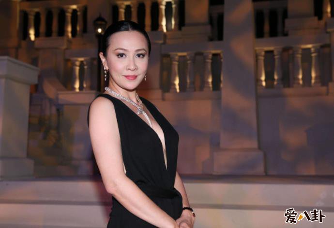 刘嘉玲为什么能套住梁朝伟