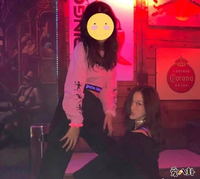 李嫣否认逛夜店
