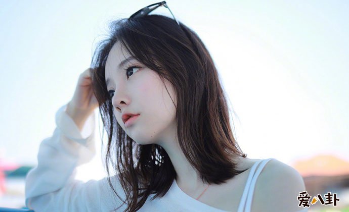 冯提莫宣布暂停直播