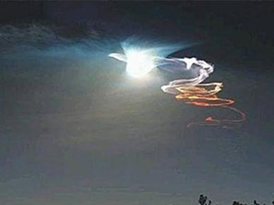 卫星拍到的真龙凤凰 是真的吗龙凤会真实存在吗？