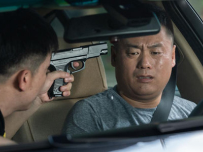 东北黑道真实人物 宋晓峰贾冰演绎不一样的搞笑东北往事