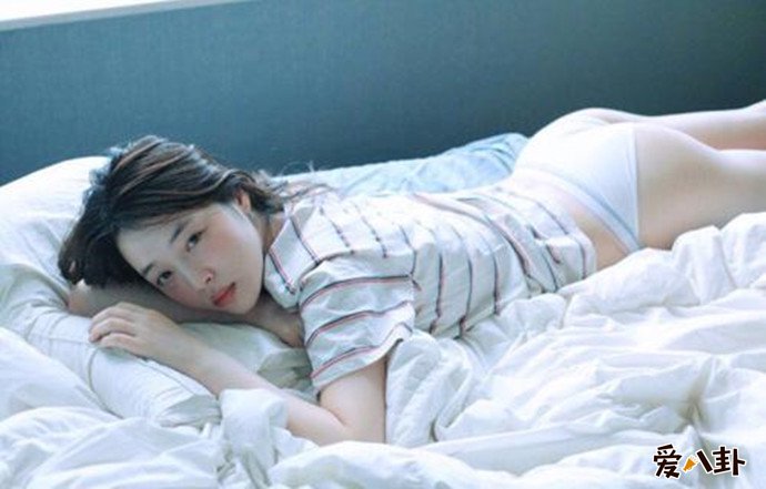 崔雪莉写真