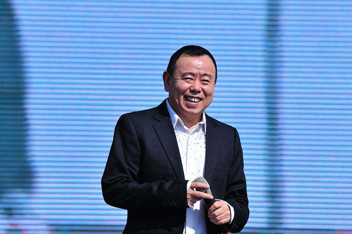 吴亦凡回应潘长江 为何网友看了都说区别对待