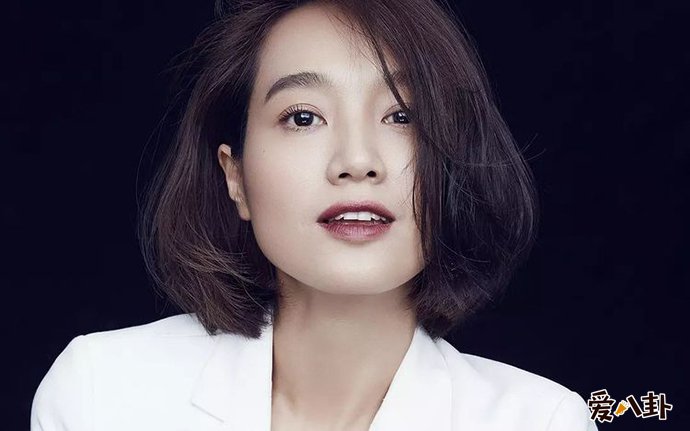 朱丹露臀是怎么回事