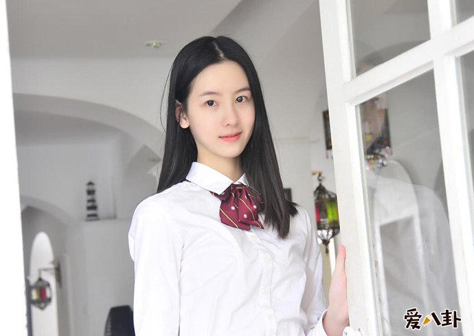 一向清纯的陈都灵交往渣男？