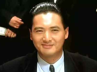 周润发裸捐56亿人民币 相比成龙周润发值得尊重是这一点