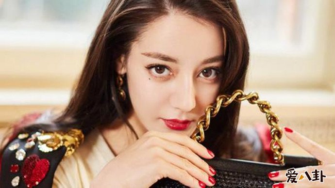 迪丽热巴写真