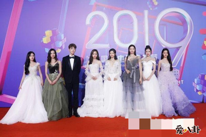 黄婷婷小夜曲现场发布会