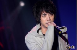 歌手信为什么不结婚 一路成年中首曝与女友不婚原因