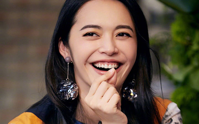 姚晨安慰激动粉丝做了啥 起底姚晨被喜欢的缘由真是超励志