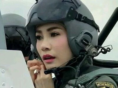 泰国国王罢免王妃诗妮娜 疑似对国王不忠比电视剧都精彩的宫斗