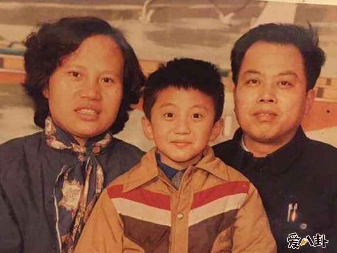 邓超父亲是谁