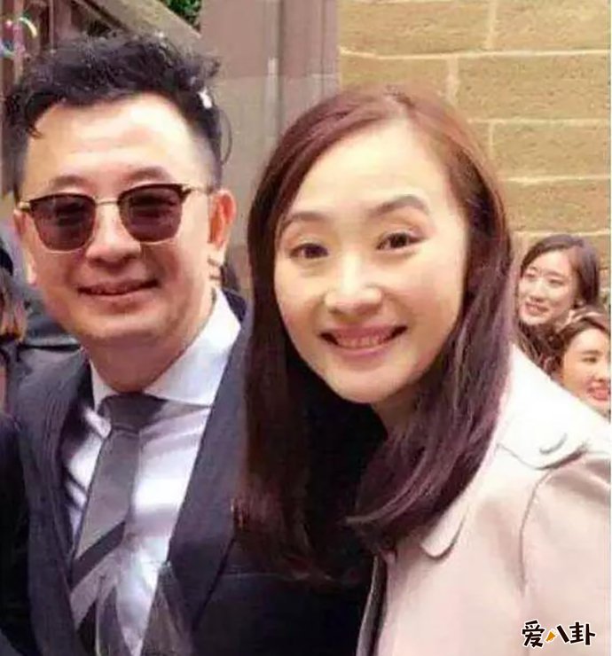 黄海波老婆曲栅栅个人信息