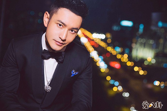 黄晓明炫耀儿子正面照