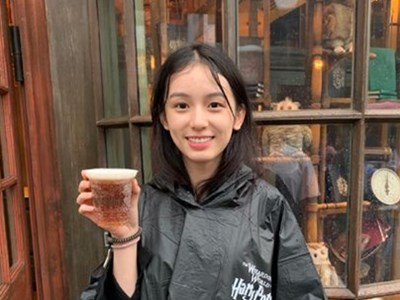 少年的你魏莱扮演者 戏里霸道恶毒戏外却如此可爱