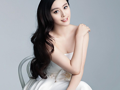 范冰冰洪金宝有什么关系 为什么会扯上范丞丞的身世