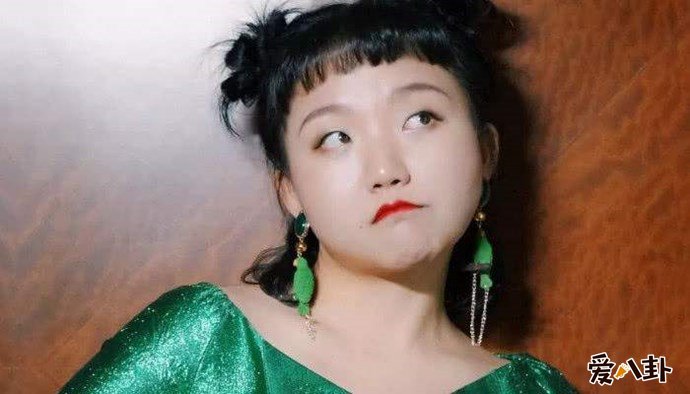 辣目洋子写真