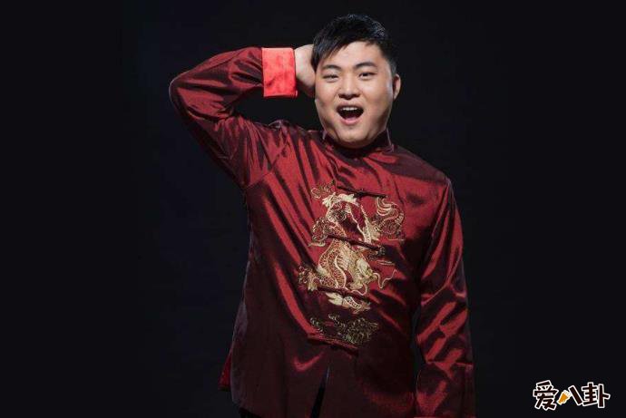 简自豪一年收入多少钱