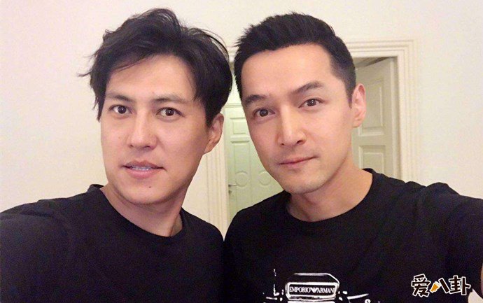 靳东胡歌亲密合影