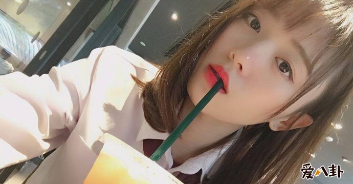 万丽娜生活照