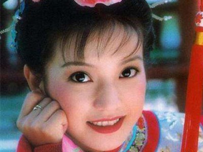 赵薇黄有龙离婚内情 赵薇发文称累了问心无愧