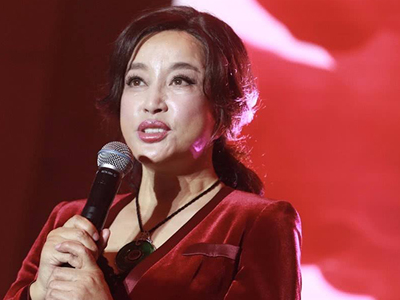 刘晓庆姜文再同框 两人当初为何分手危难之际曾帮过对方