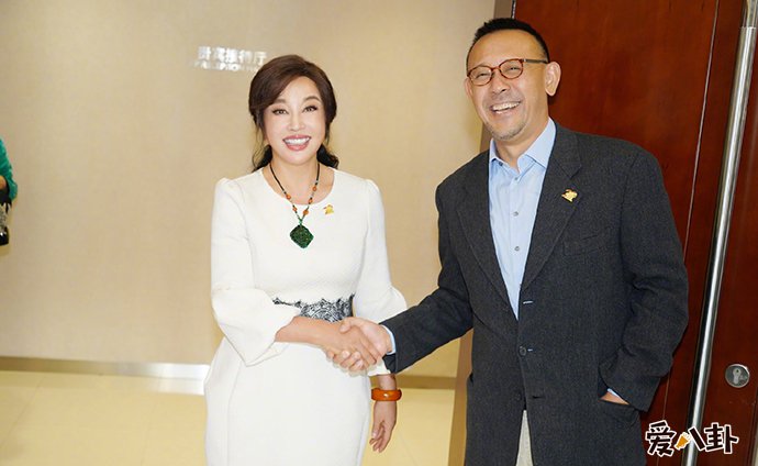刘晓庆姜文再同框
