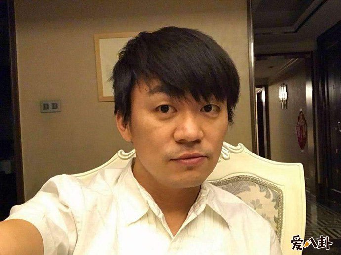 王宝强冯清疑同居