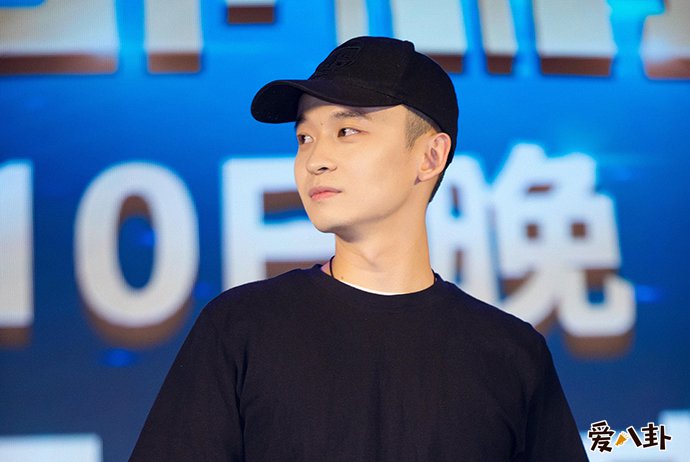 董子健粉丝回复笑死人
