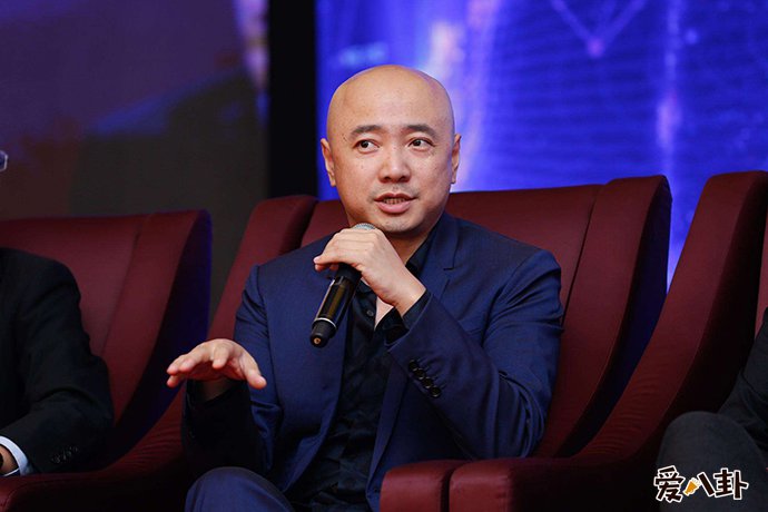 徐峥揪张子枫辫子