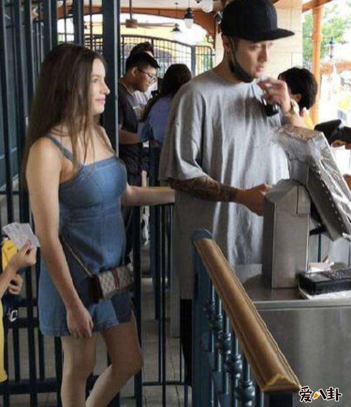 蒋劲夫再次遭外籍女友控诉家暴