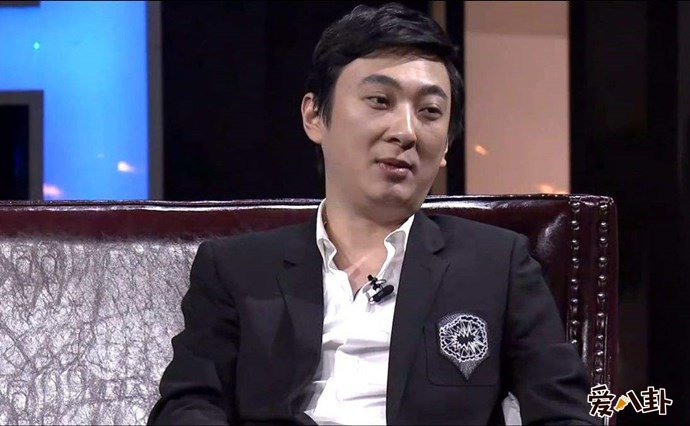 国民老公王思聪接受采访