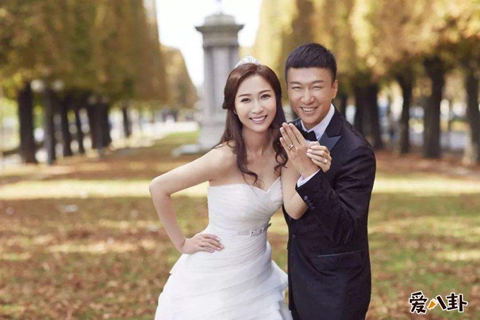 孙红雷与老婆王骏迪结婚照