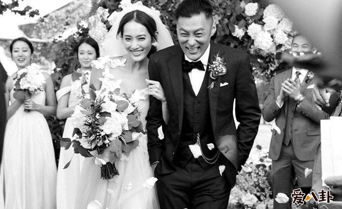 王棠云余文乐结婚照