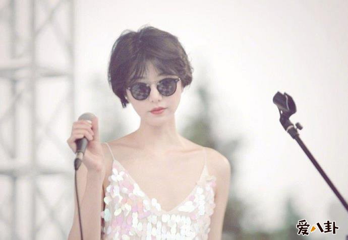 李亚鹏新女友身份