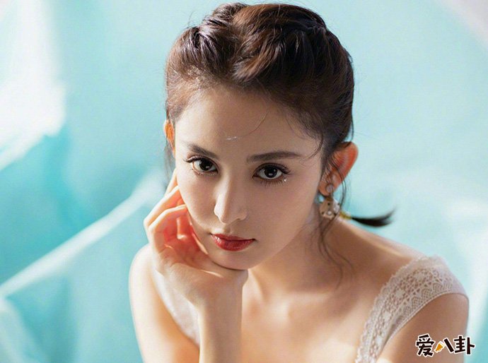 娜扎回应英语争议