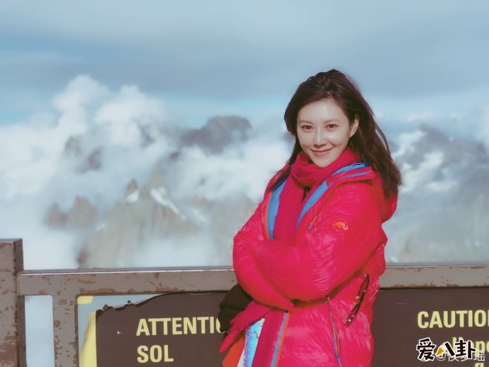 女演员侯梦瑶
