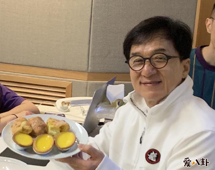 成龙个人资料