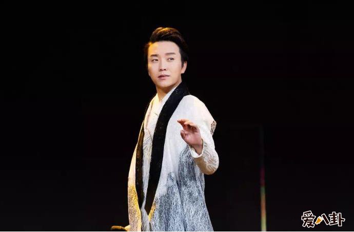 李玉刚