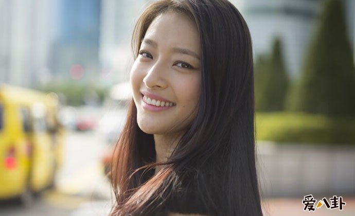 郎月婷哪里人