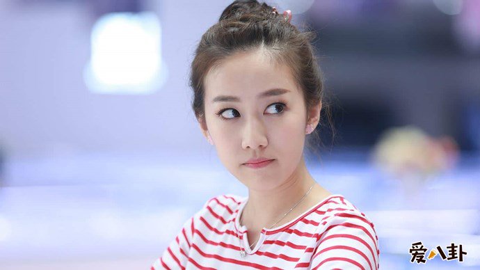 刘美含写真