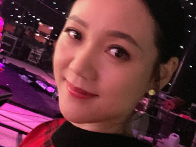 周群老公是谁 资料遭扒为爱放弃事业真的好吗现况如何