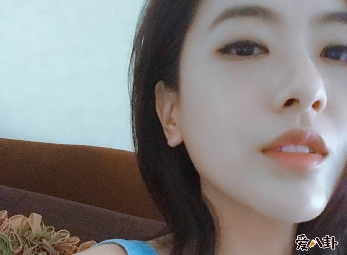意外走红的大胸妹子赵铭现况如何