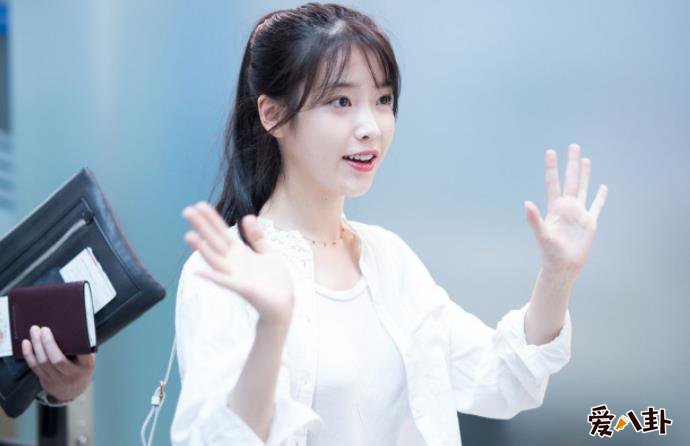 IU是哪个公司的艺人