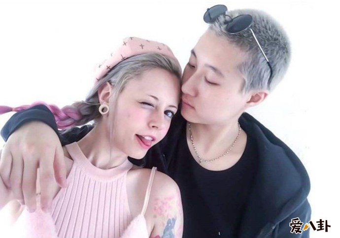 吴卓林与老婆